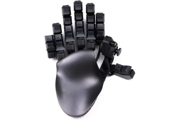 Linux 7.3 Kernel to Add Support for Victrix & Azeron Controllers