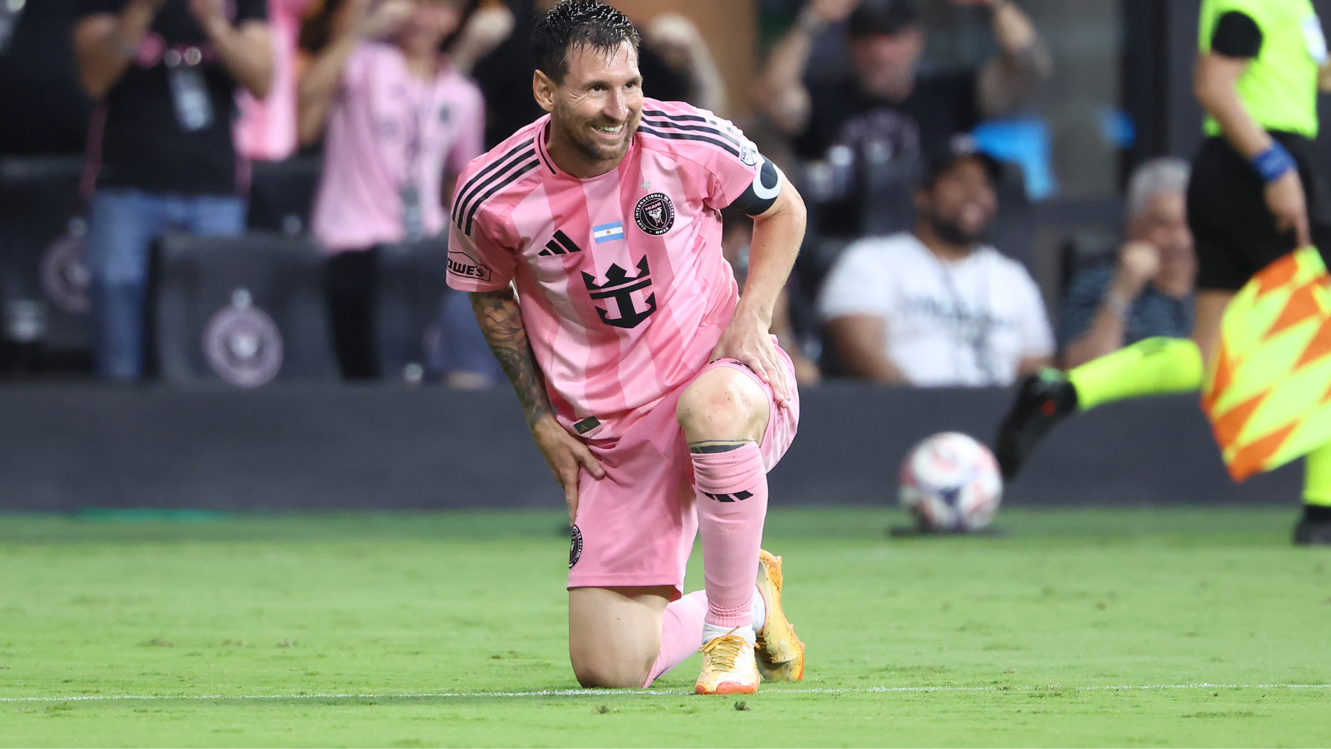 Lionel Messi suffers 'muscular overload' ahead of World Cup