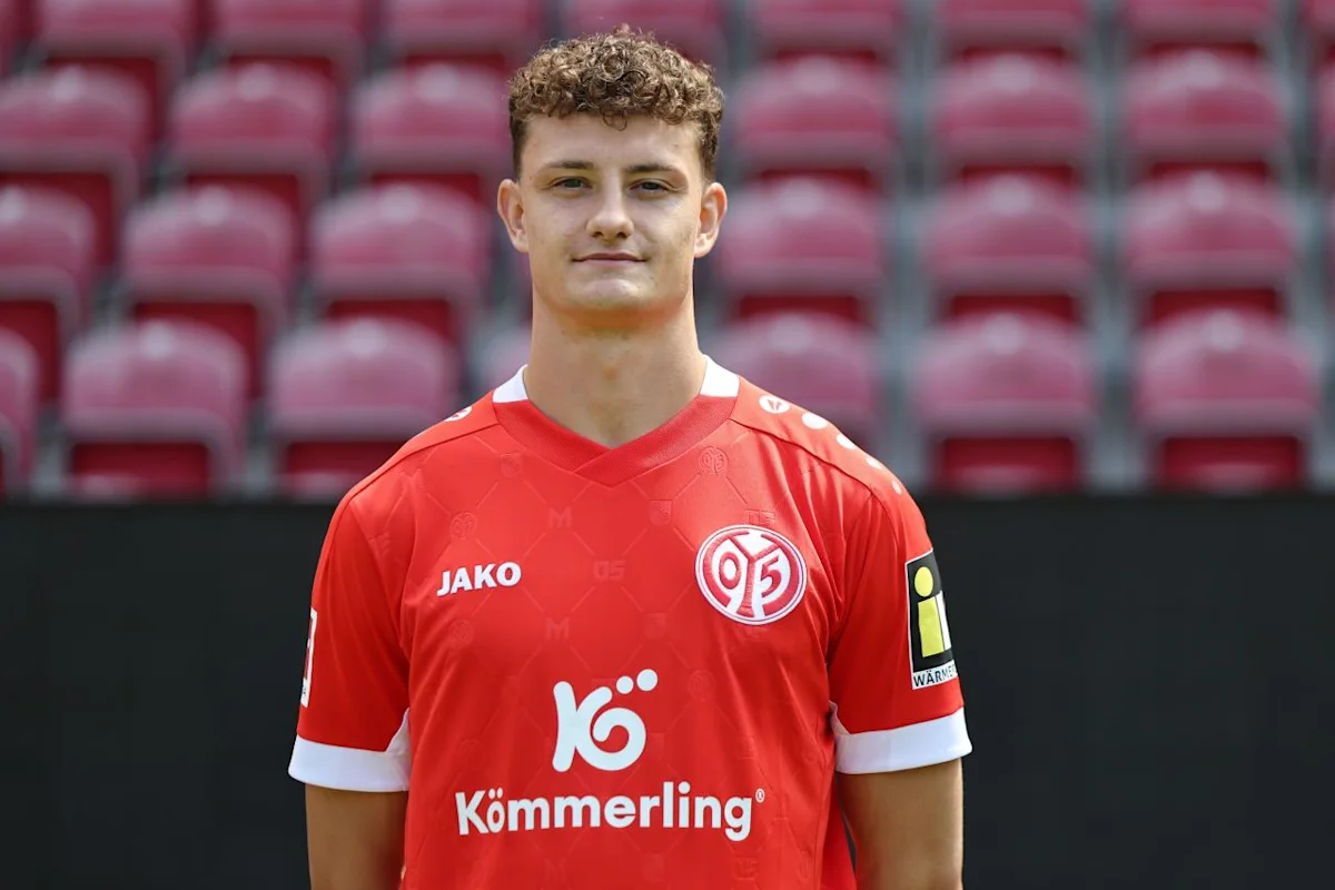 Mainz Midfielder Eric Martel Sidelined With Knee Injury