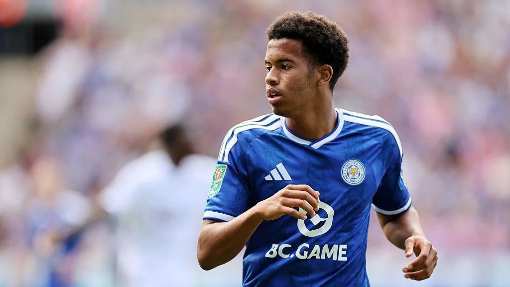 Manchester United Pursuing Deal for Leicester Teenager Louis Page