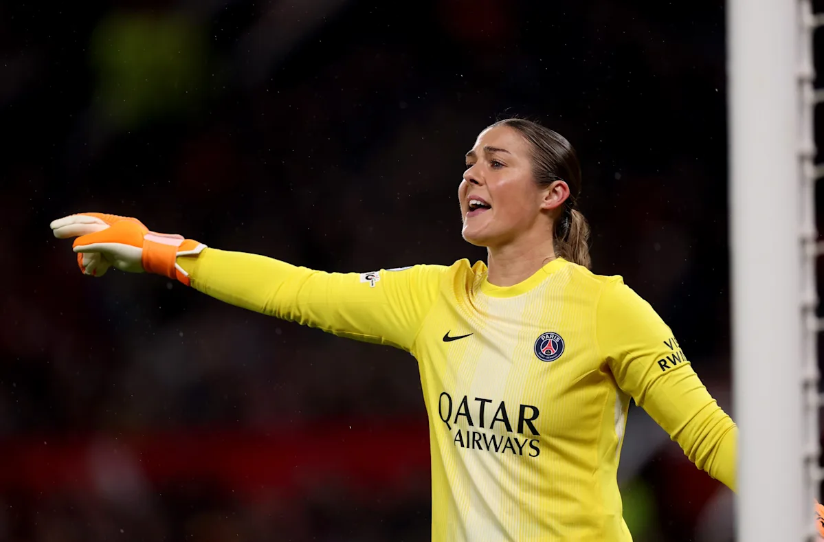 Mary Earps Signs Two-Year Deal with London City Lionesses