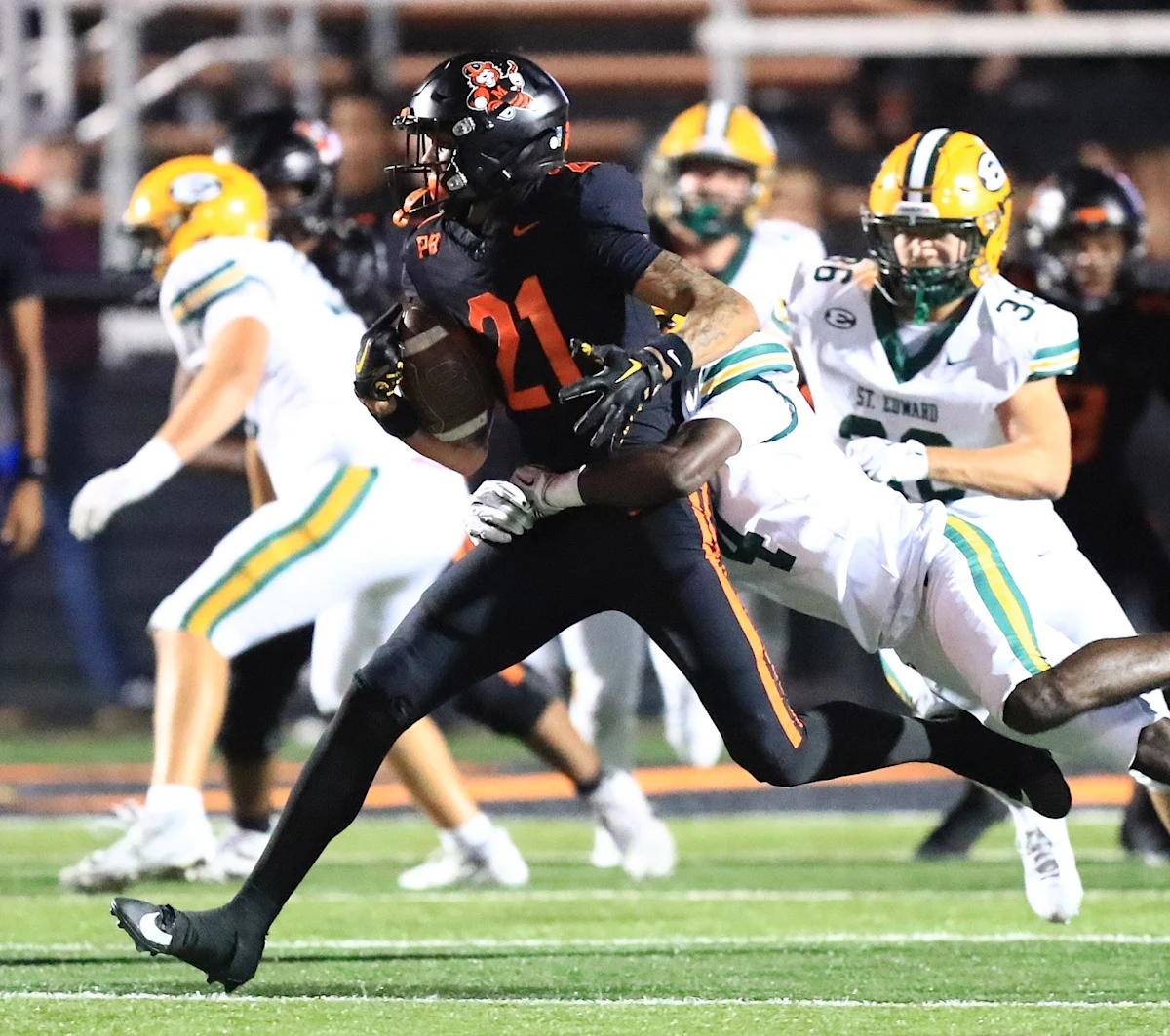 Giorgio Jackson Jr. von Massillon Washington verpflichtet sich bei Miami (Ohio)