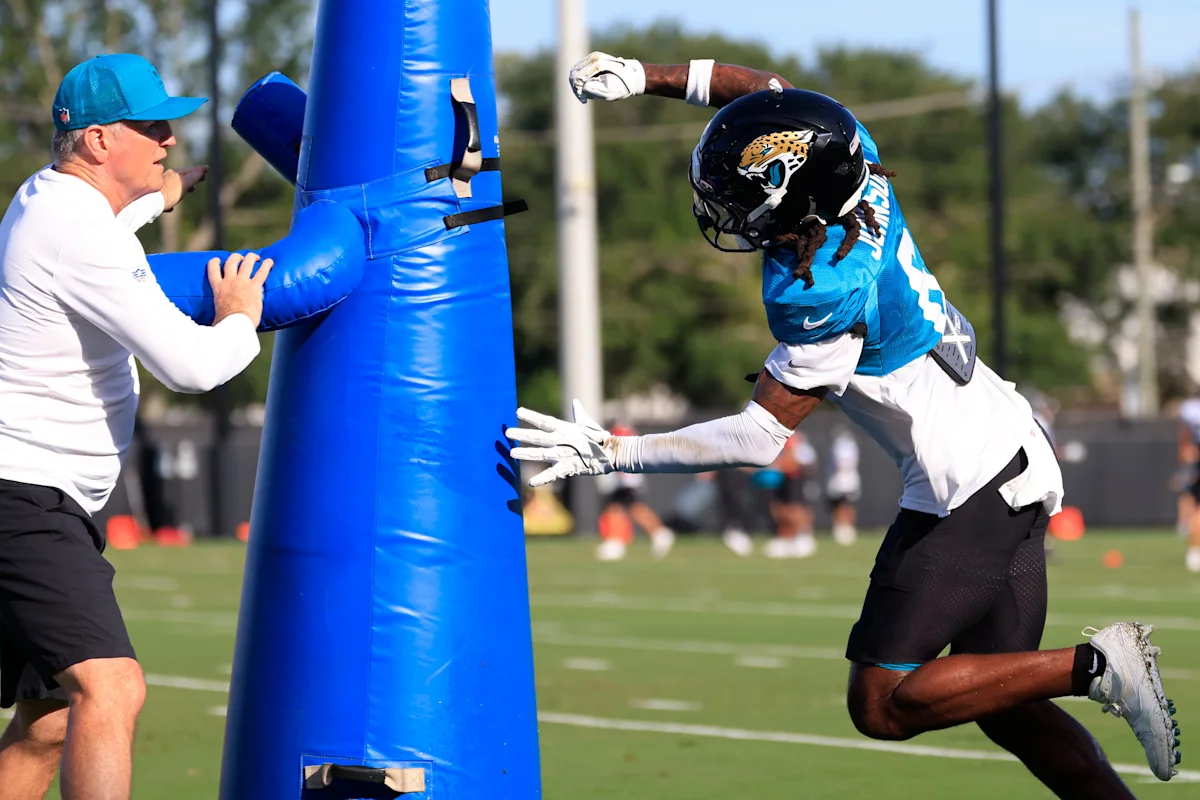 Mayfield Admits Jaguars 'More Physical' in Joint Practice