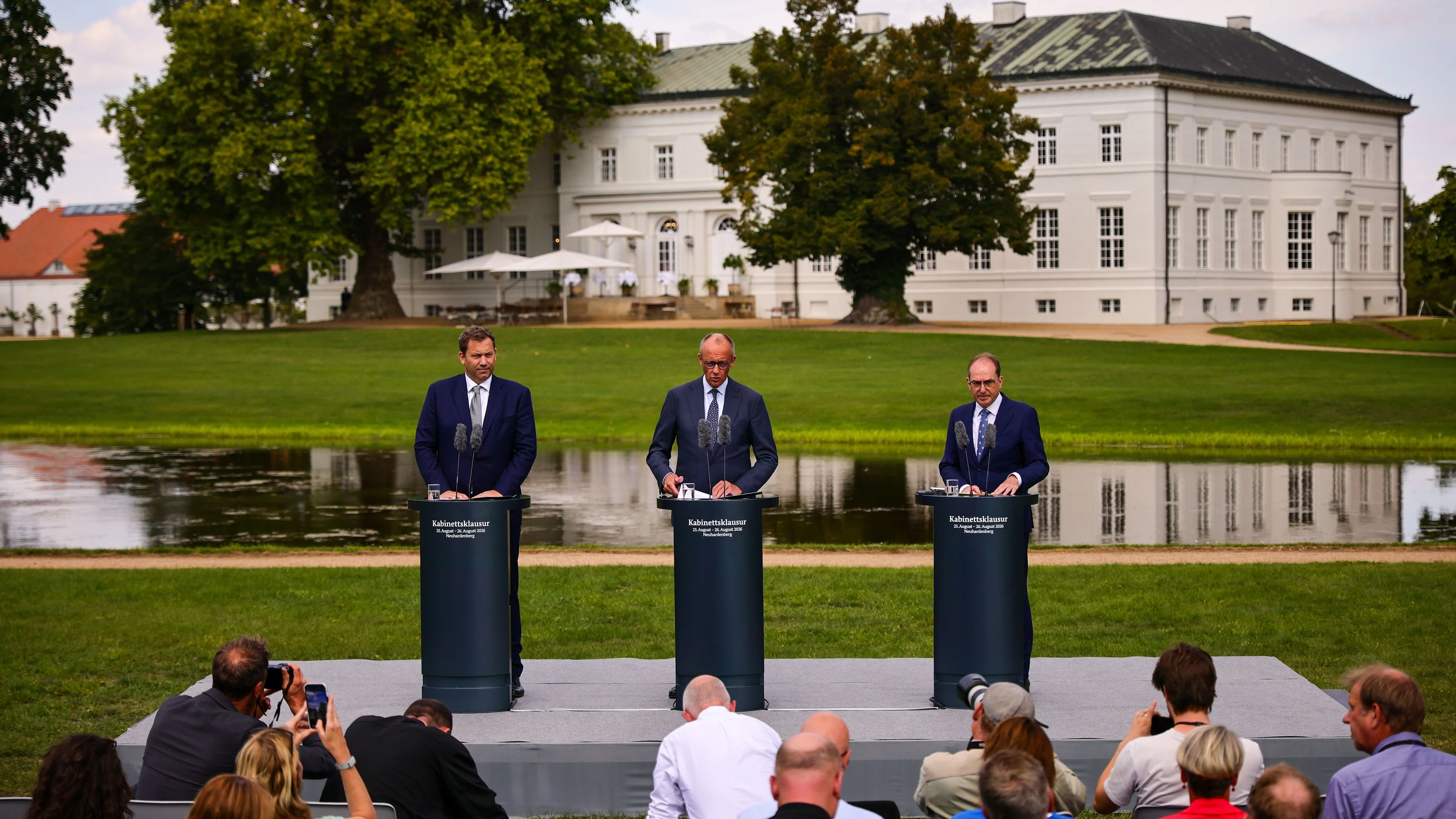 Merz' wenig Verständnis für ostdeutsche Probleme vor Wahlen in Sachsen-Anhalt
