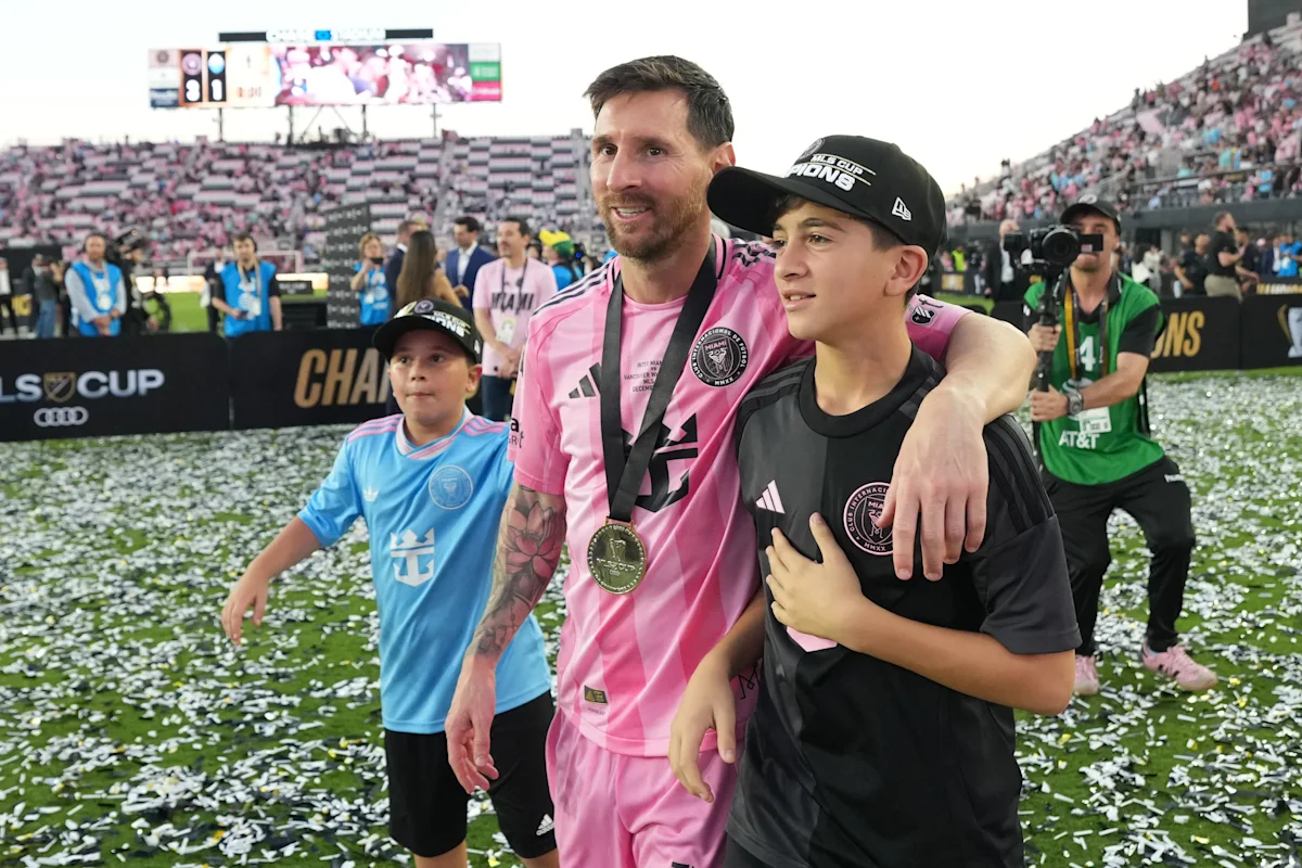 Messi's Strict Parenting & Sporting Lisbon's X Announcement