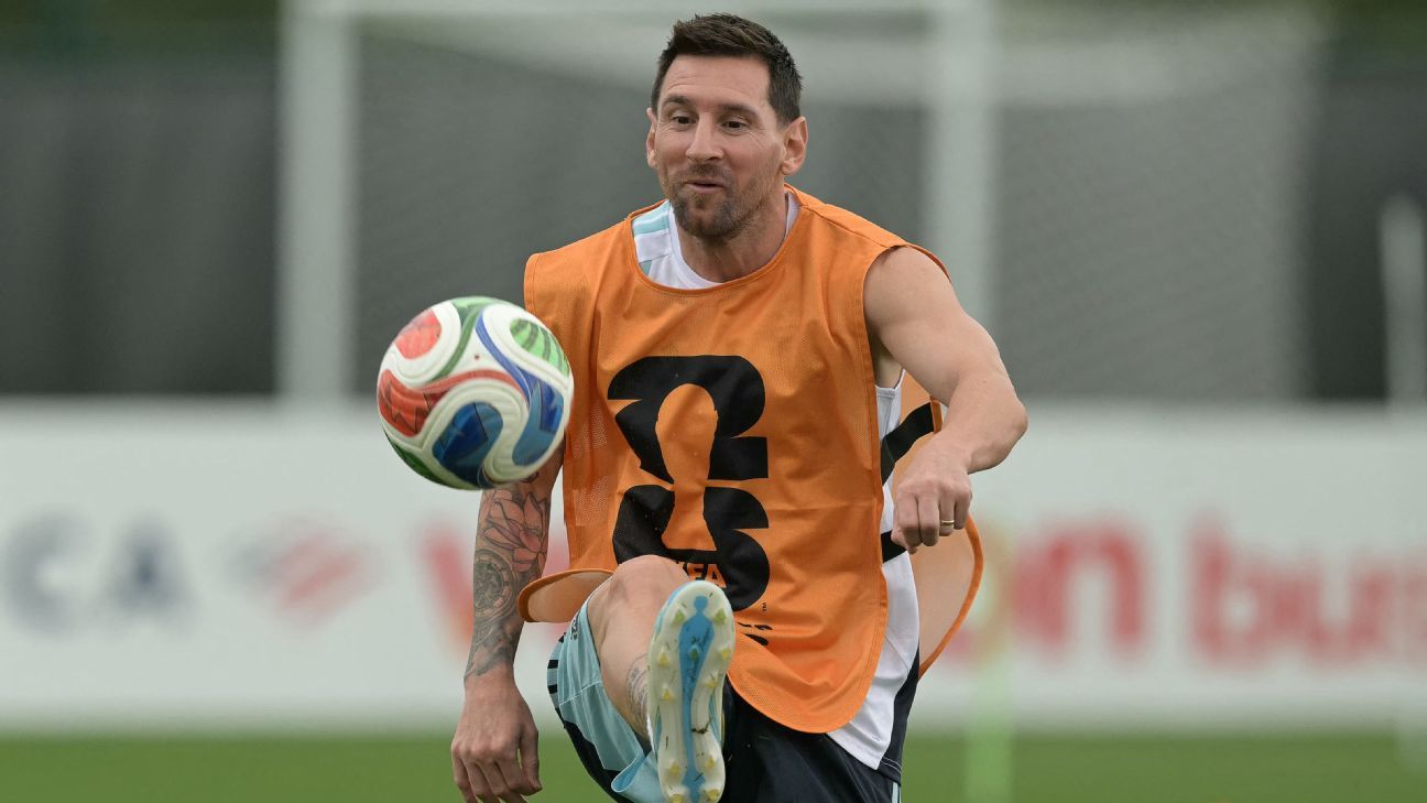Messi to start final Argentina group match on bench, coach confirms
