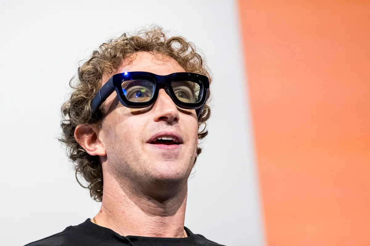 Meta Unveils Glimmer AI Model, Signaling Zuckerberg’s Vision