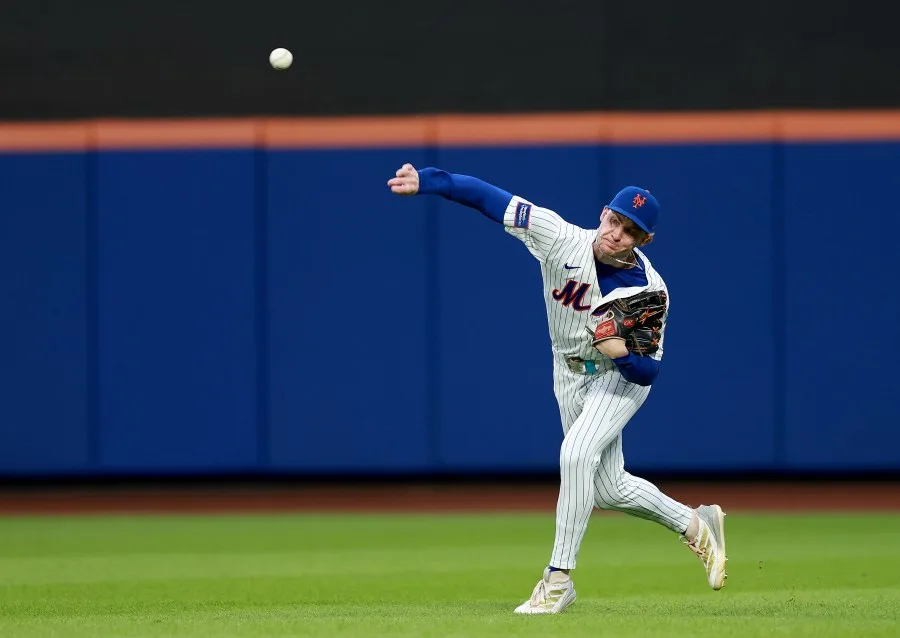 Mets’ Benge Records Rare Back-to-Back Outfield Assists