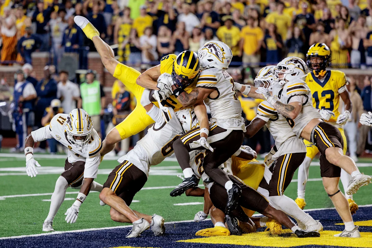 Michigan Faces Oklahoma Amidst QB Concerns, Poor Play