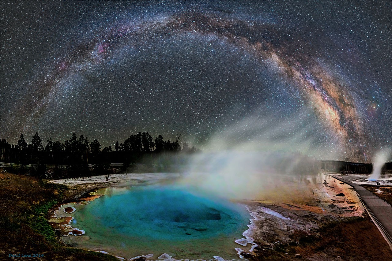 Milky Way to be Featured Over Yellowstone in NASA's APOD