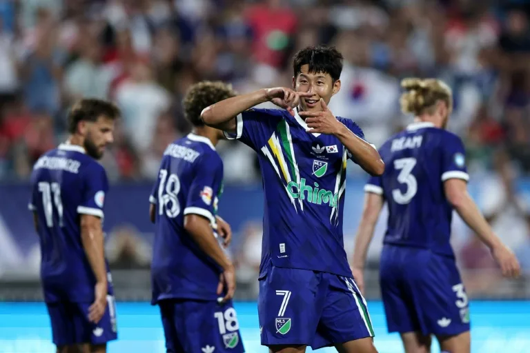 MLS All-Stars derrotan a Liga MX en un partido con muchos goles