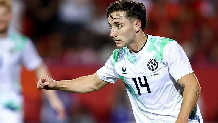 Motherwell Sign Republic of Ireland Midfielder Joe Hodge