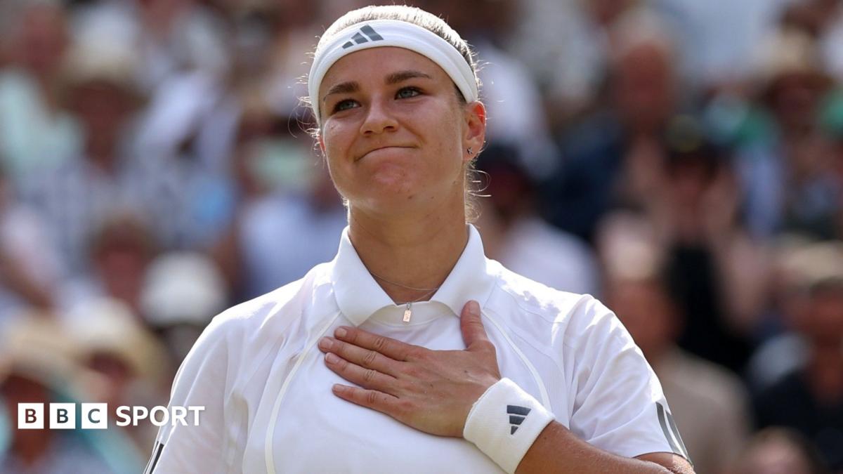 Muchova Defeats Gauff in Wimbledon Semifinal