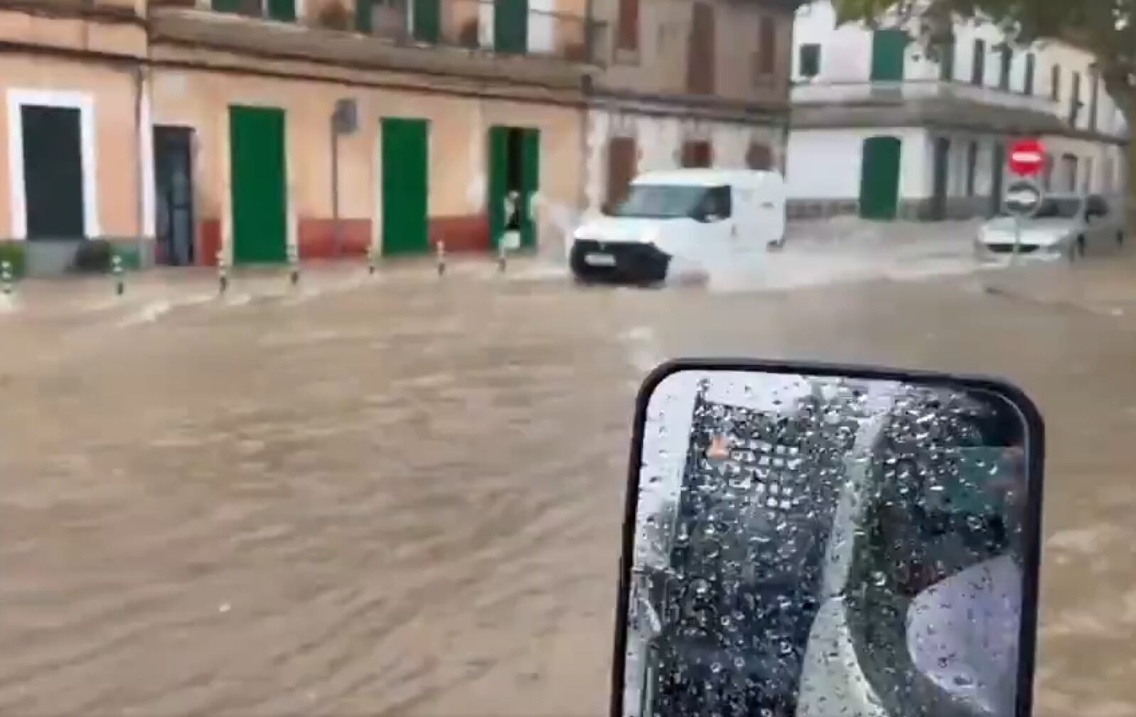 Mujer fallece ahogada por las lluvias torrenciales en Felanitx, Mallorca