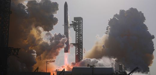 Musks Starship-Rakete absolviert weitgehend erfolgreichen 13. Testflug
