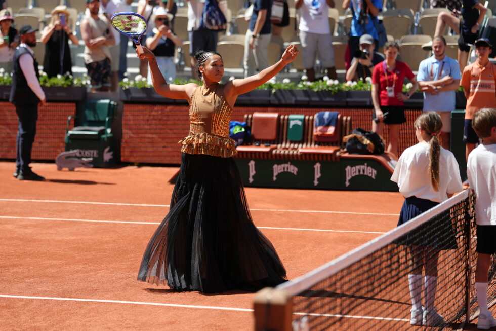 Naomi Osaka's Sequined Gold Dress at French Open Evokes Eiffel Tower