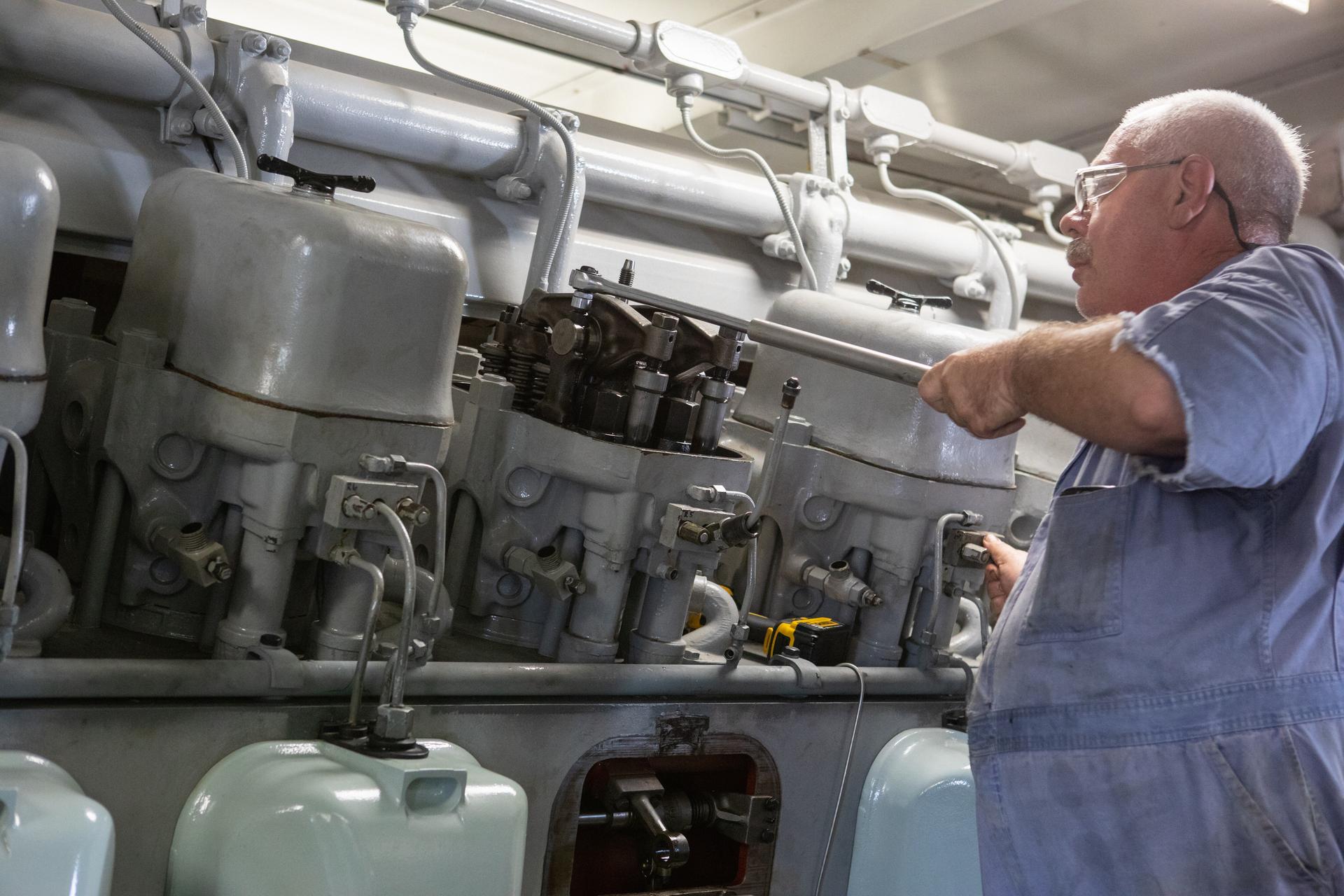 NASA Highlights Career Path for Mechanics