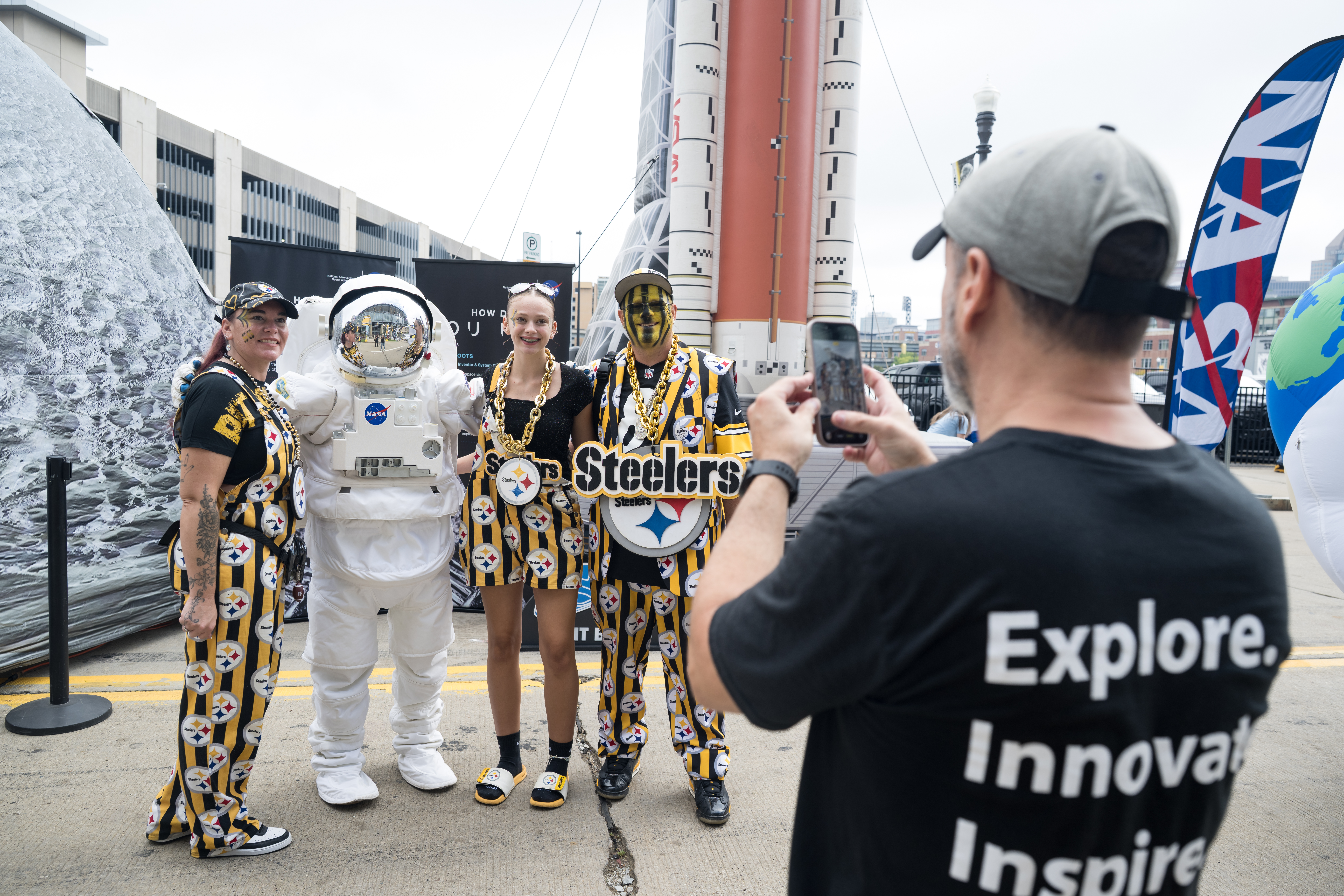NASA Inicia su Gira de Inspiración en el Partido Steelers-Falcons