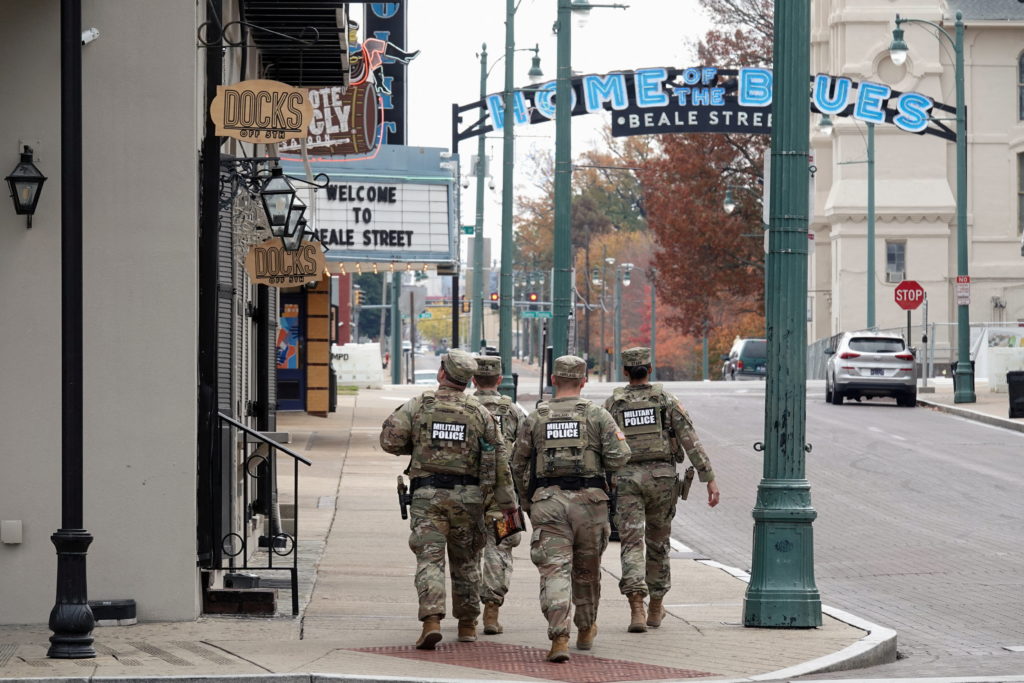 Nationalgardisten erschießen bewaffneten Mann während einer Verfolgungsjagd in Memphis tödlich