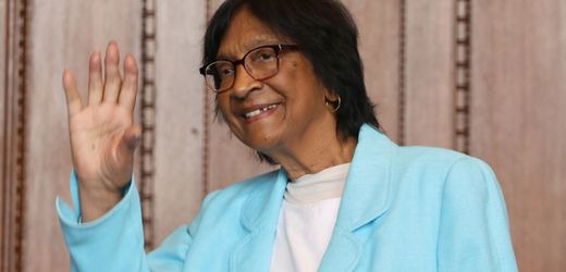 Navanethem Pillay erhält Friedensnobelpreis, und macht einen Witz auf Kosten Trumps