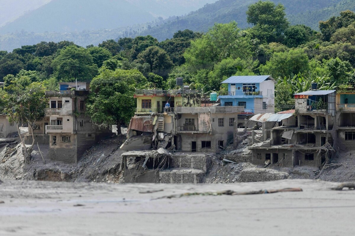Nepalische Flutkatastrophe fordert über 580 Todesopfer, Angst vor neuer Welle