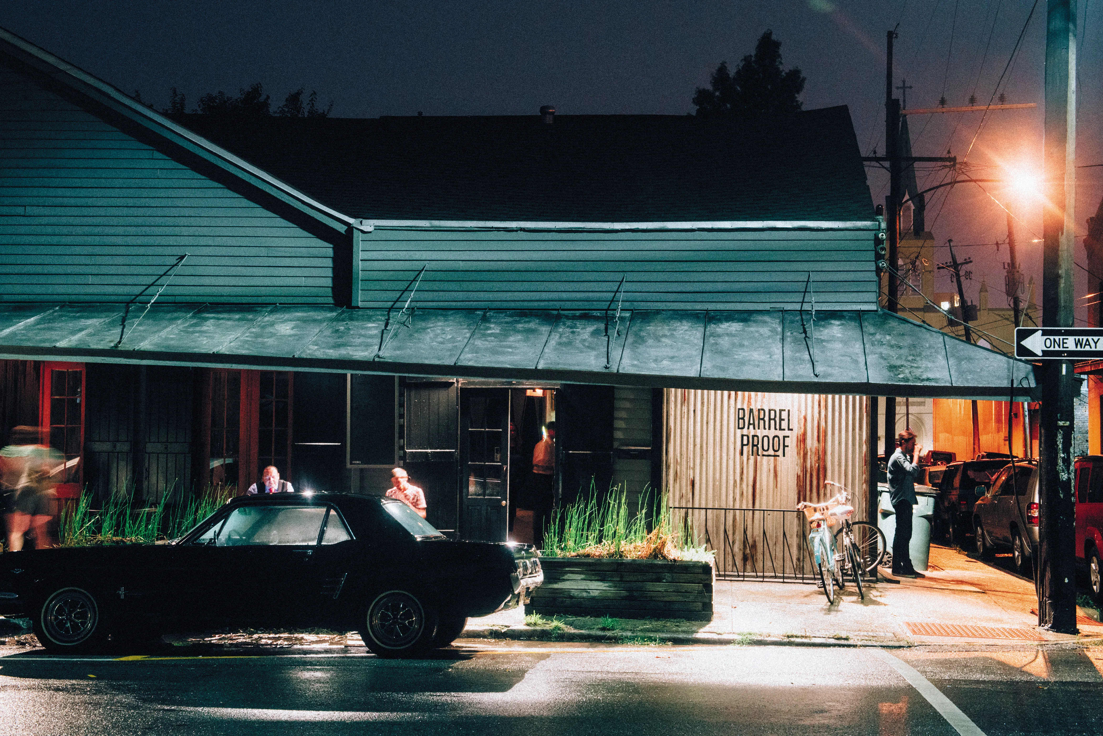 New Orleans Bars Blend Tradition and Innovation