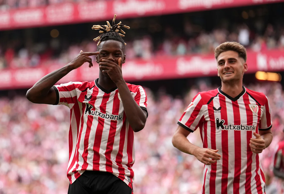 Newspaper Front Pages Focus on Athletic, SuperDepor