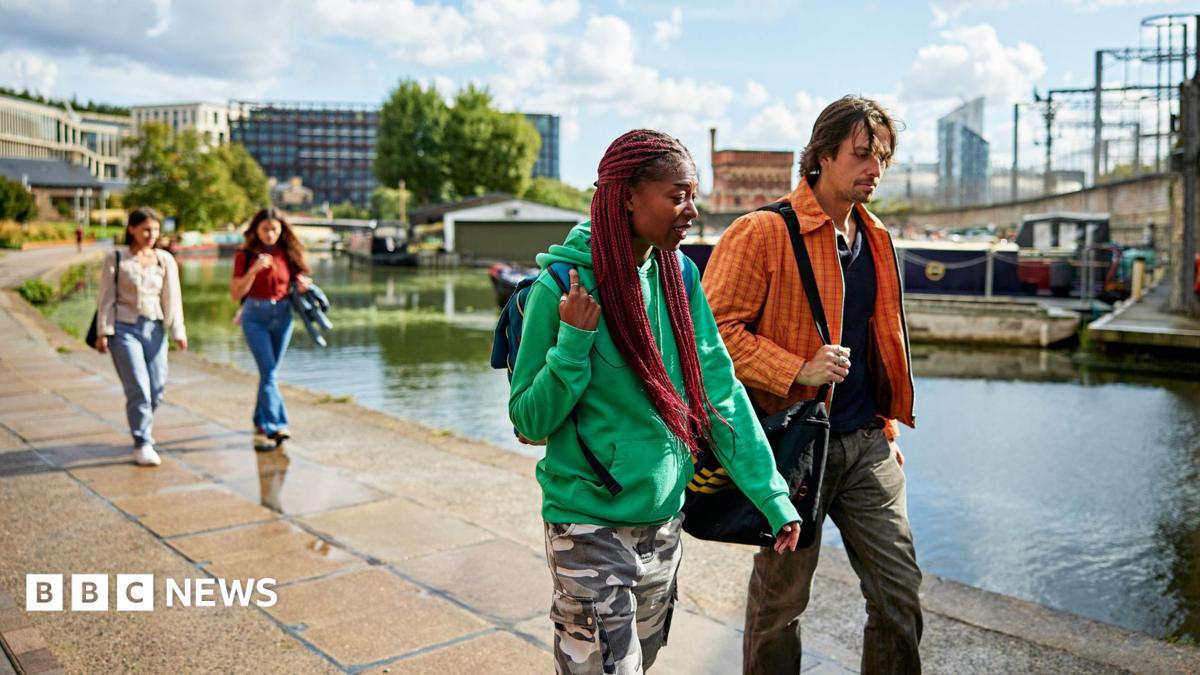 NHS to Launch 'Marathon a Month' Walking Scheme