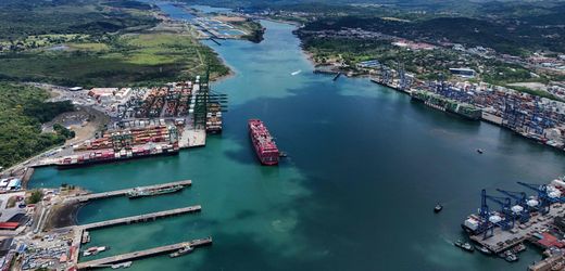Niedriger Wasserstand im Panamakanal reduziert Schiffsverkehr