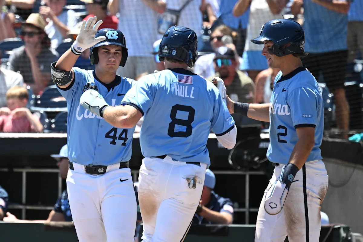 North Carolina Advances to College World Series Finals