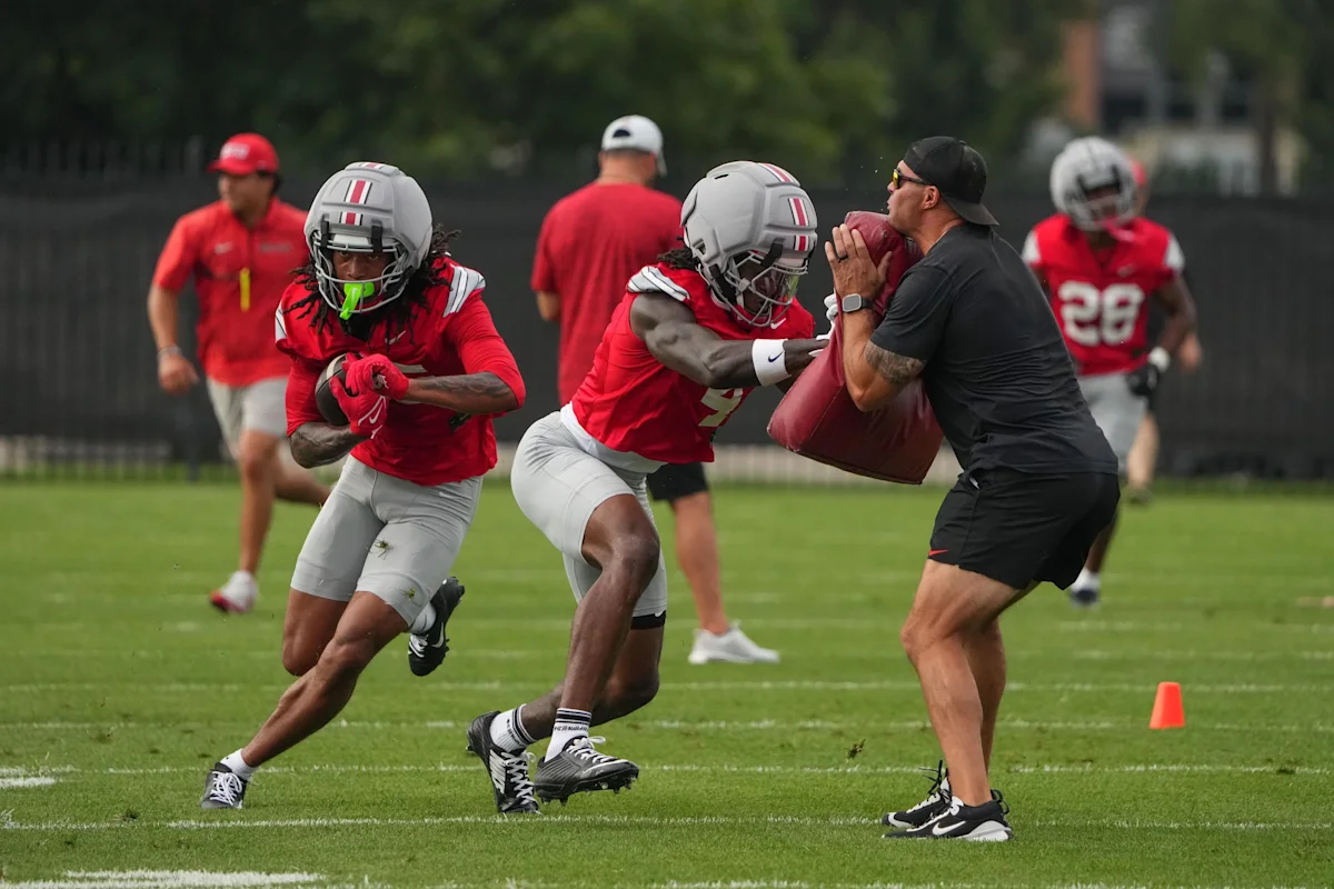 Ohio State Buckeyes beginnen Football-Training
