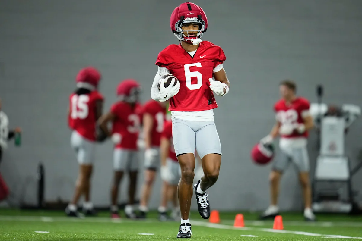 Ohio State Freshman Receiver Sheds Black Stripe