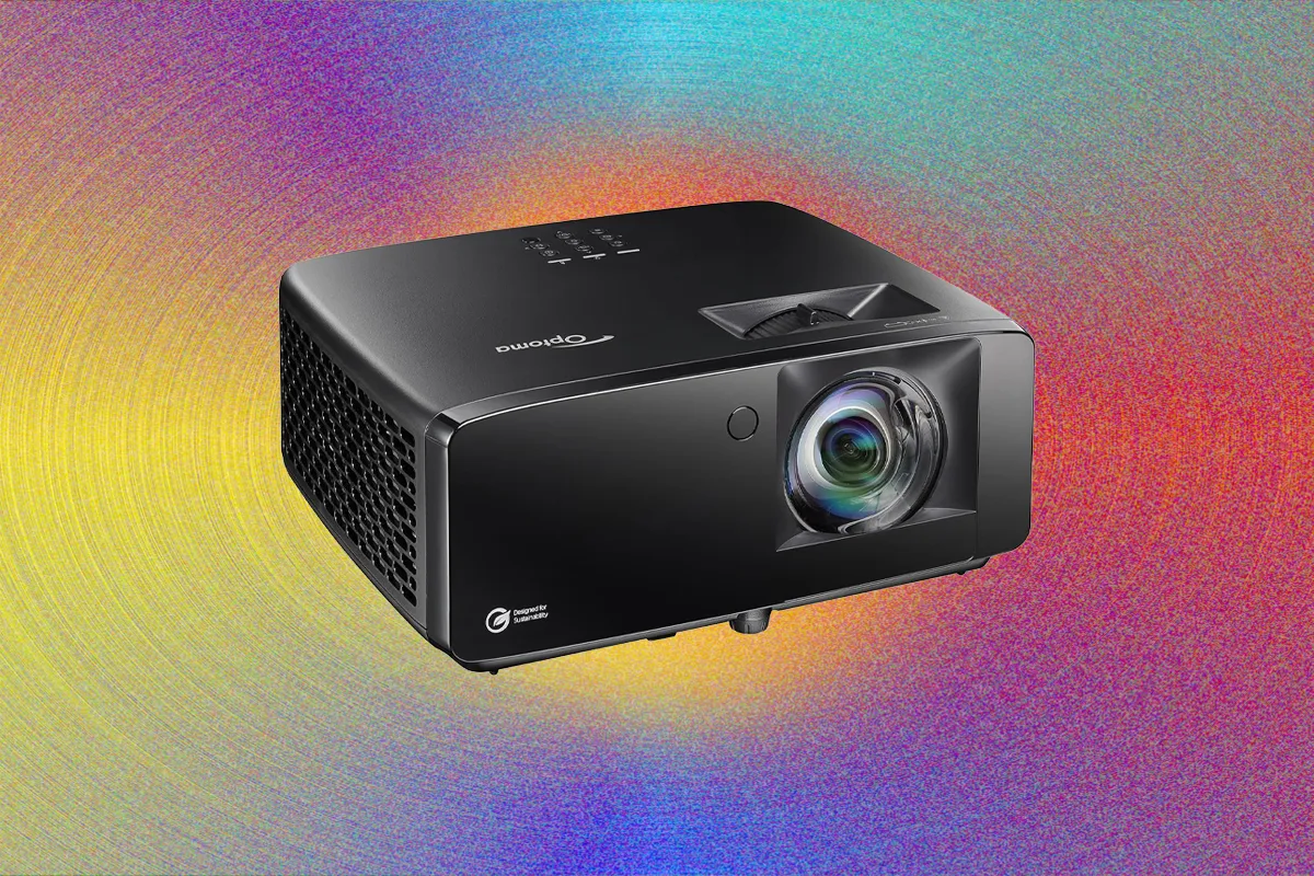 Optoma GT2400HDR Projector Excels in Golf Simulation