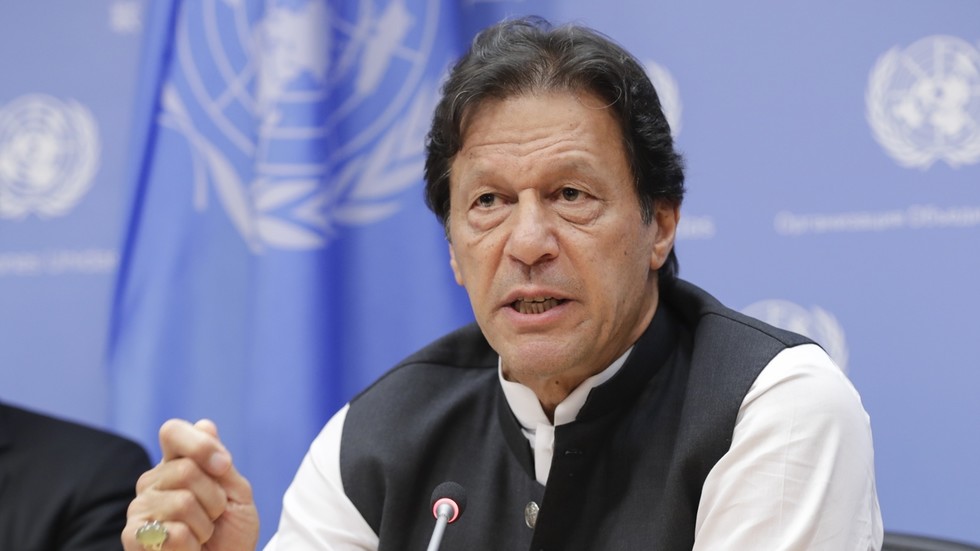 Pakistan Supreme Court Orders Jailed Ex-PM Khan Moved to Hospital