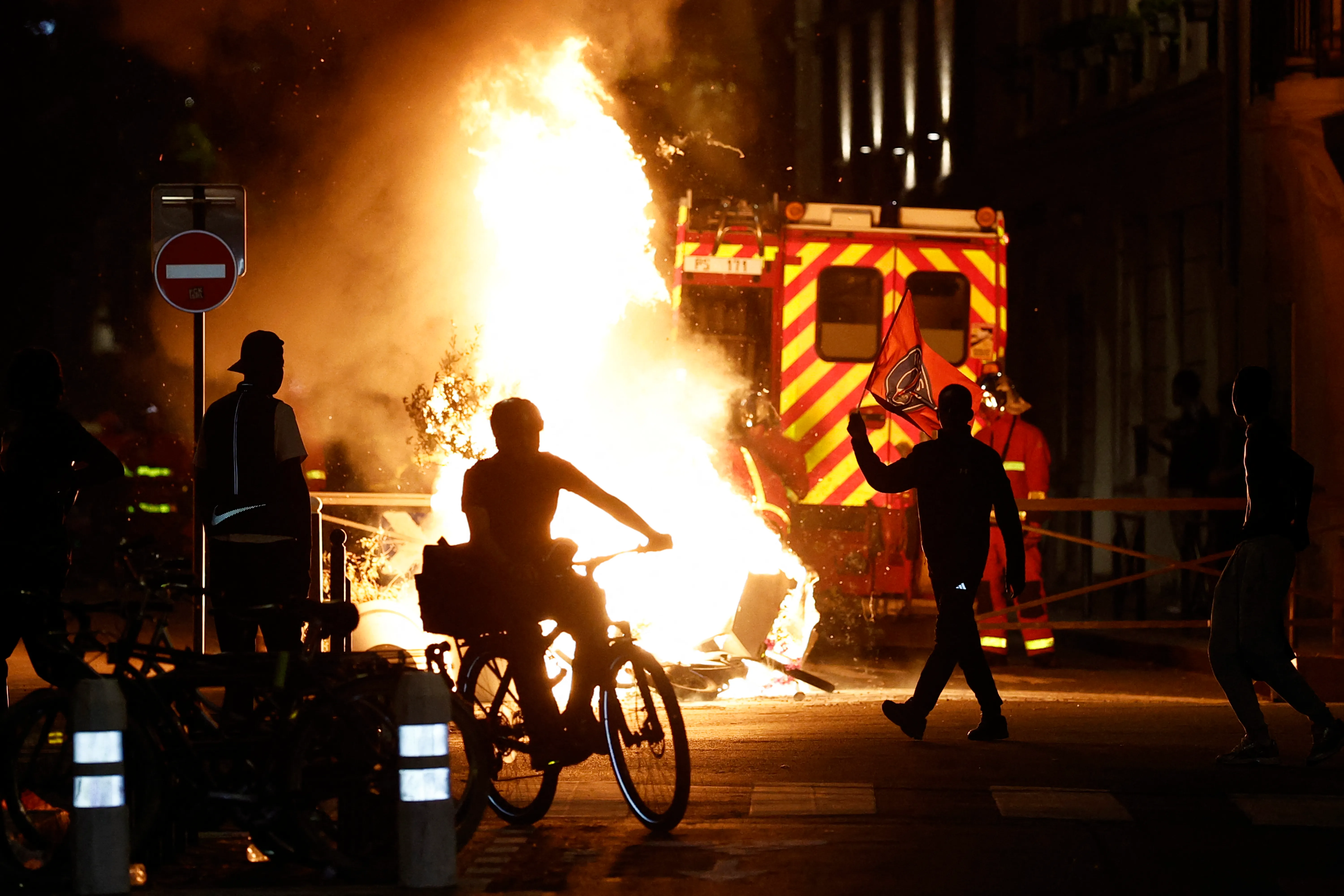 Paris Police Arrest Over 130 People Following PSG Champions League Victory