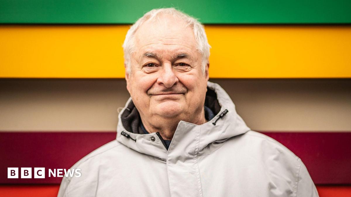 Paul Gambaccini, 77, Diagnosed with Alzheimer's but Plans to Continue Broadcasting