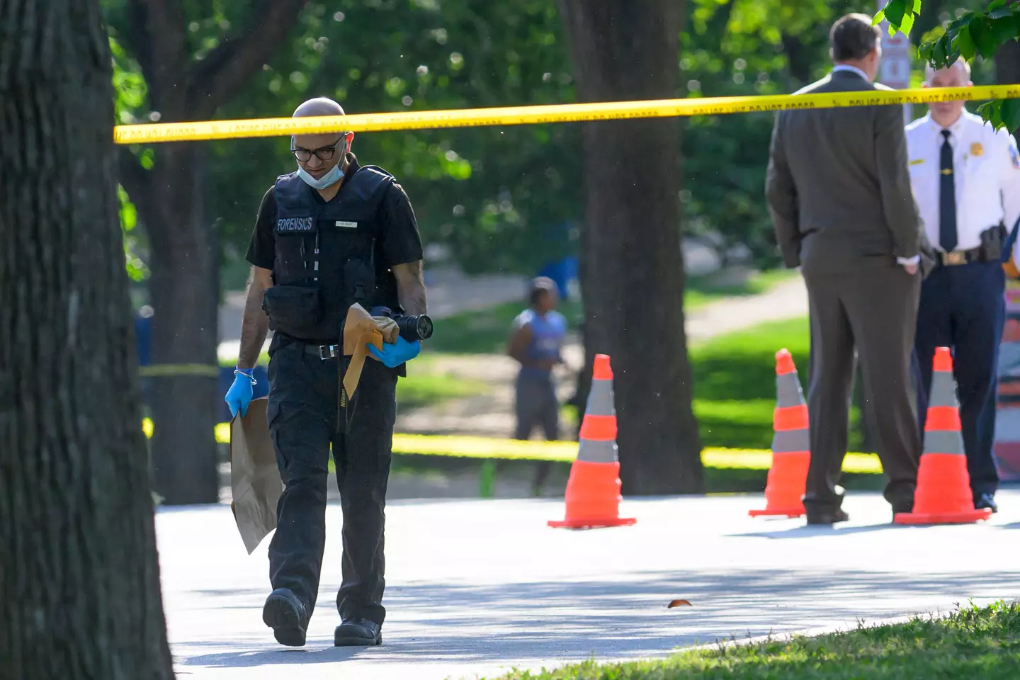 Person Shot by Law Enforcement Near Washington Monument; White House Briefly Locked Down
