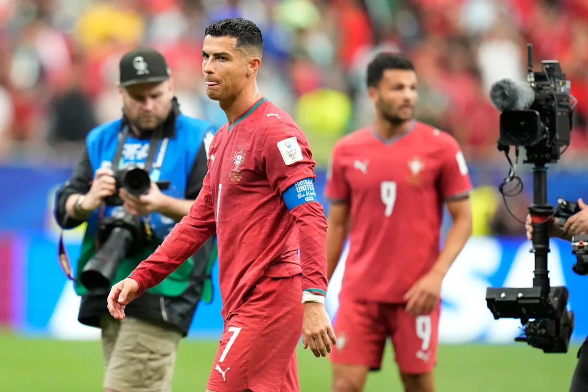 Portugal कोच ने Uzbekistan मैच से पहले Ronaldo के स्टार्ट होने की जानकारी रोक कर रखी