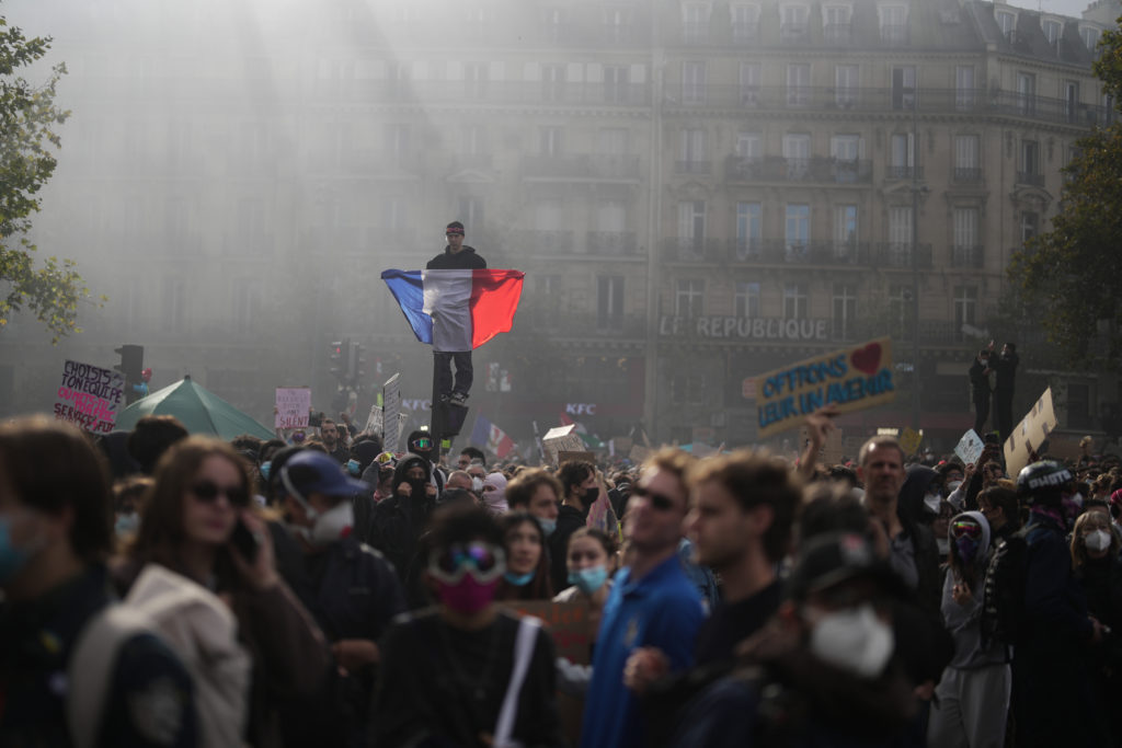 Las protestas impulsadas por preocupaciones económicas se extienden por Europa