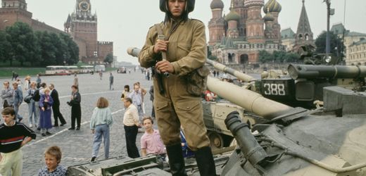 Putschversuch in der Sowjetunion vor 35 Jahren, Raketenvorräte der Ukraine und russischer Botschafterzug