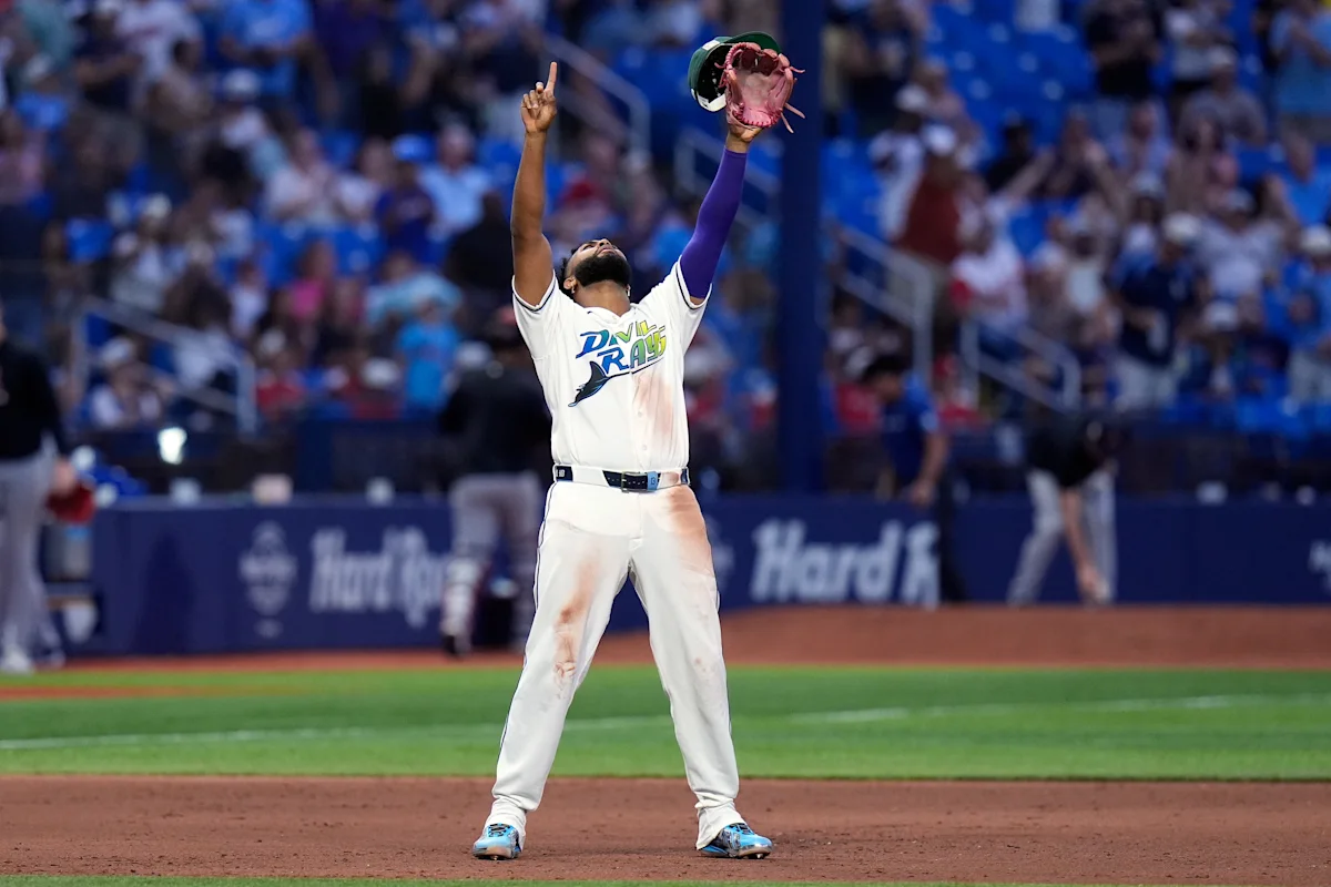 Rays Blanquea a Guardianes, Amplía su Liderazgo en la Liga Americana