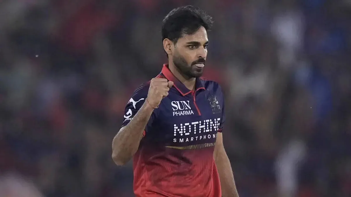 RCB Coach Flower Praises Bhuvneshwar Kumar's Standout IPL Season