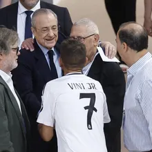 Real Madrid Members Vote in Presidential Election Between Florentino Pérez and Enrique Riquelme