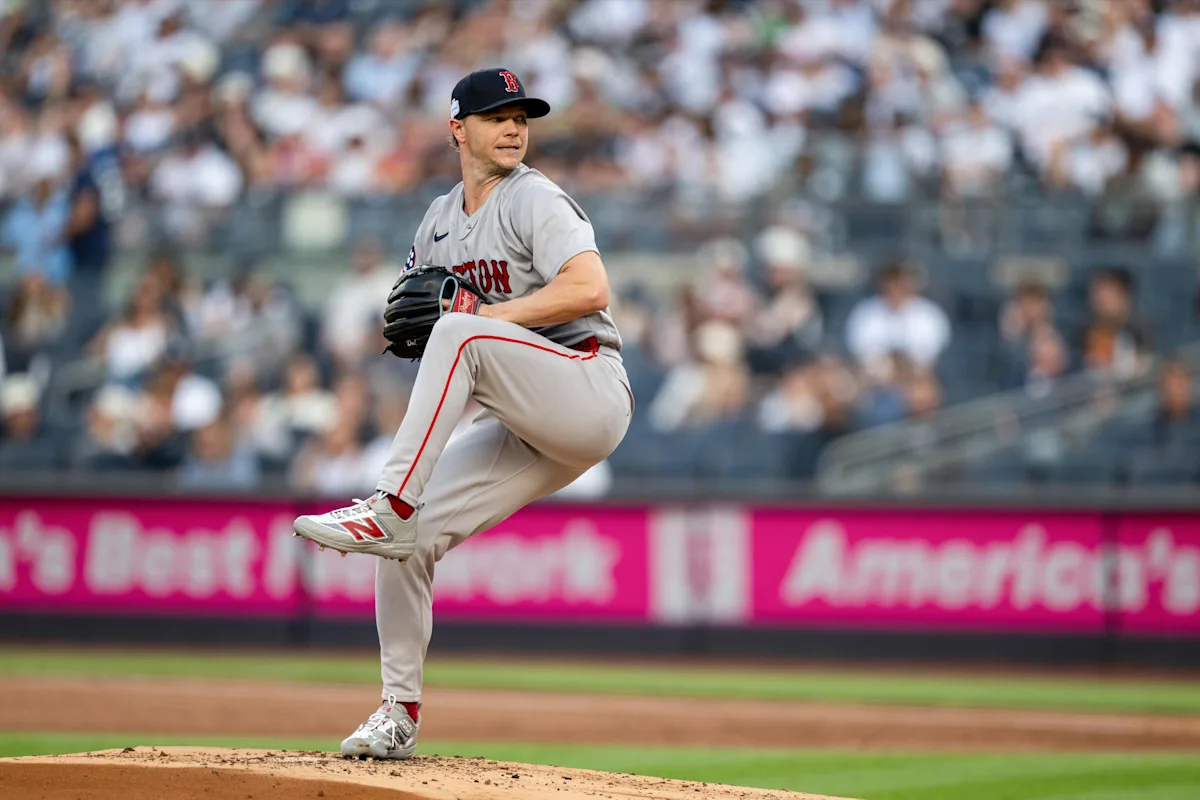 Red Sox Begin Series Against Mets in New York