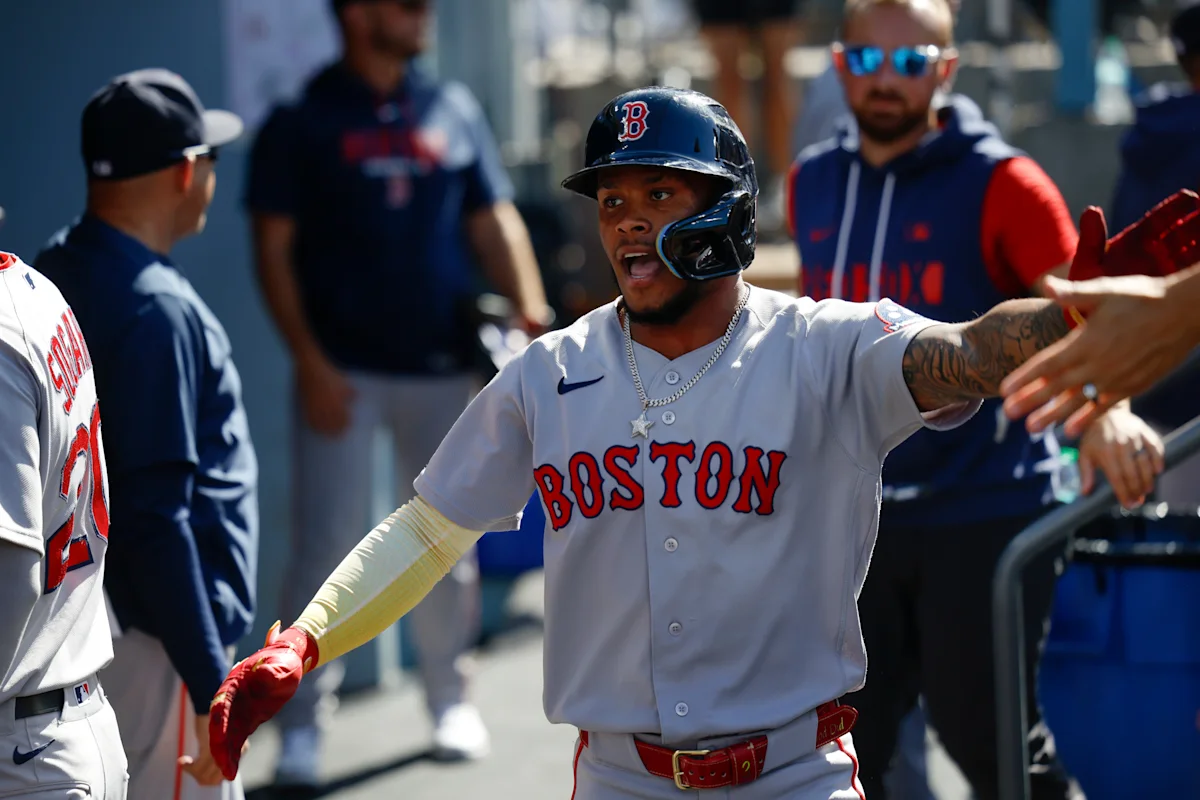 Red Sox Sweep Dodgers After Rafaela's Third Straight Homer