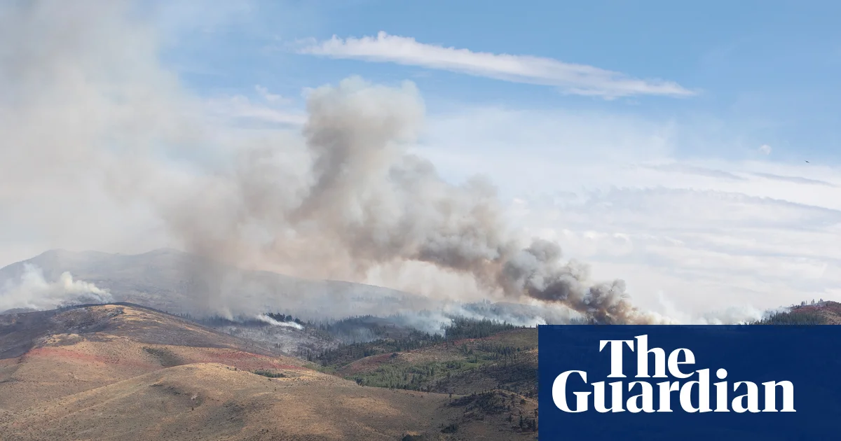 Reno Wildfire Forces 90,000 to Evacuate, Destroys Homes