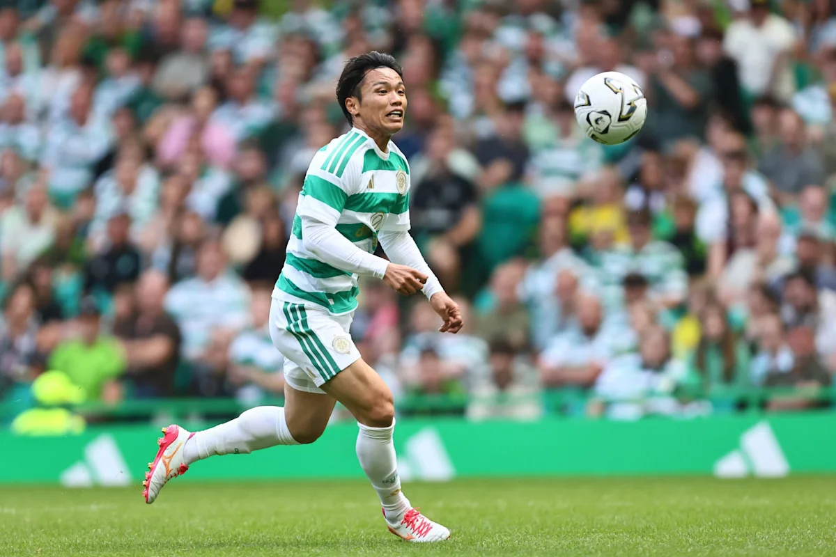 Reo Hatate se acerca a la salida del Celtic