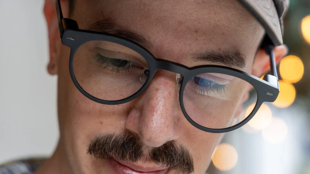Tester bemängelt Xgimi MemoMind One Smart Glasses