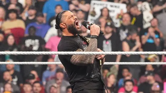Rey Mysterio’s Pitch to Roman Reigns Sets Up Raw in Mexico