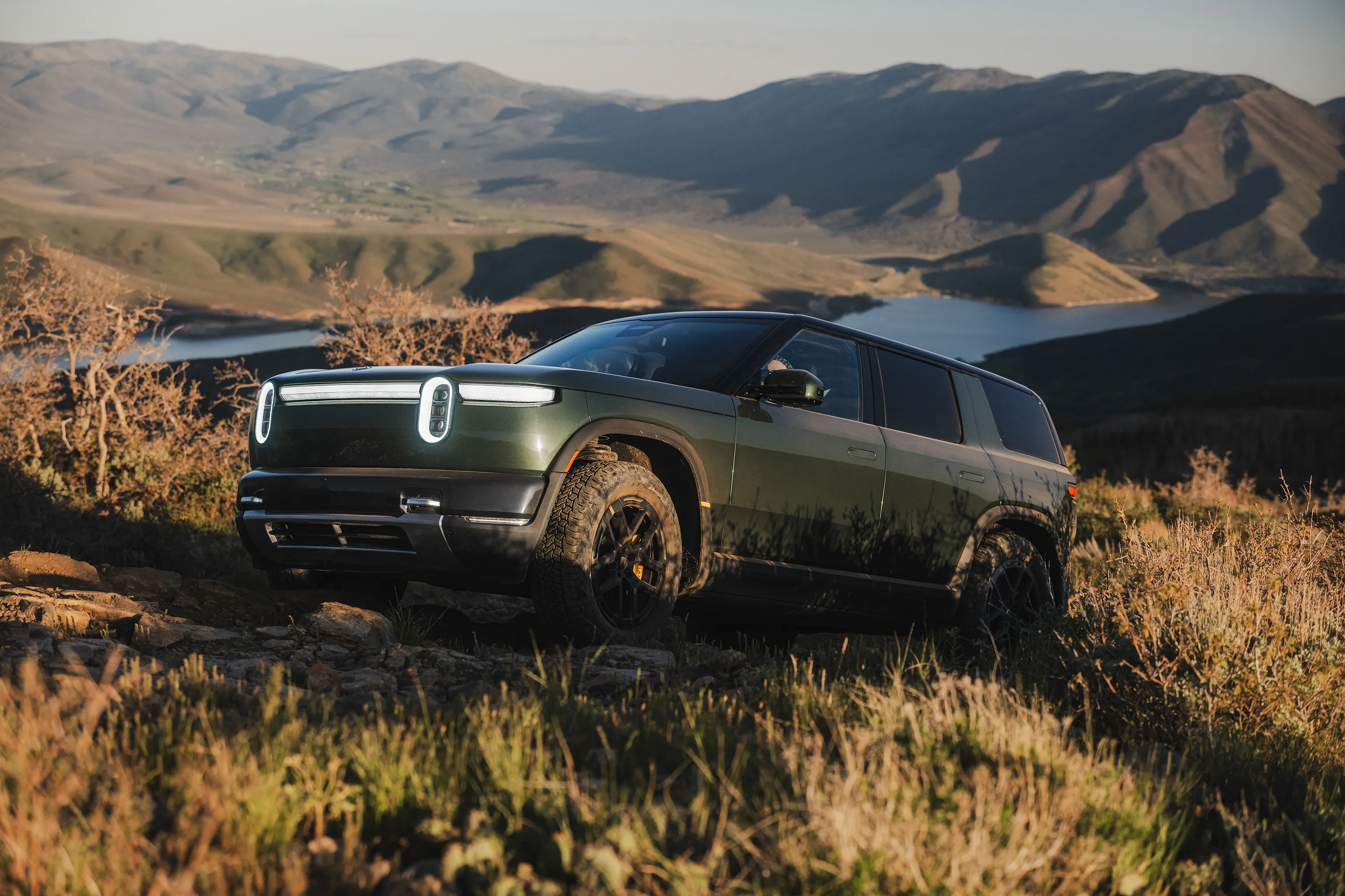 Rivian R2 2026 Specifications, Pricing, and Availability Overview